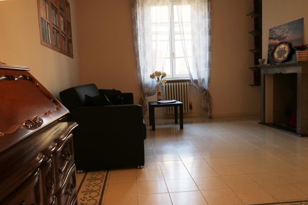 Ancient Courtyard Bonanomi 2 Bedroom Apartment Como Luaran gambar