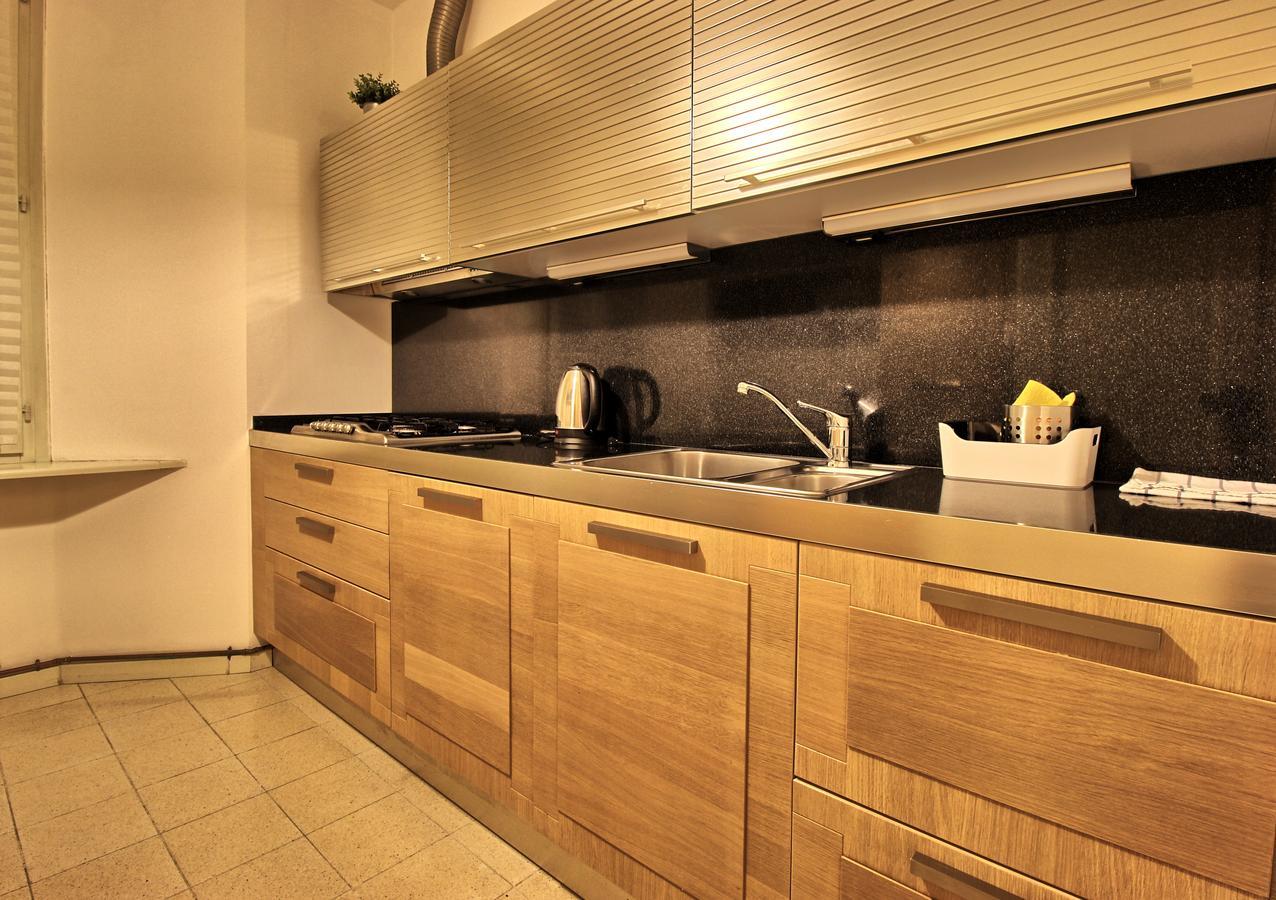 Ancient Courtyard Bonanomi 2 Bedroom Apartment Como Luaran gambar